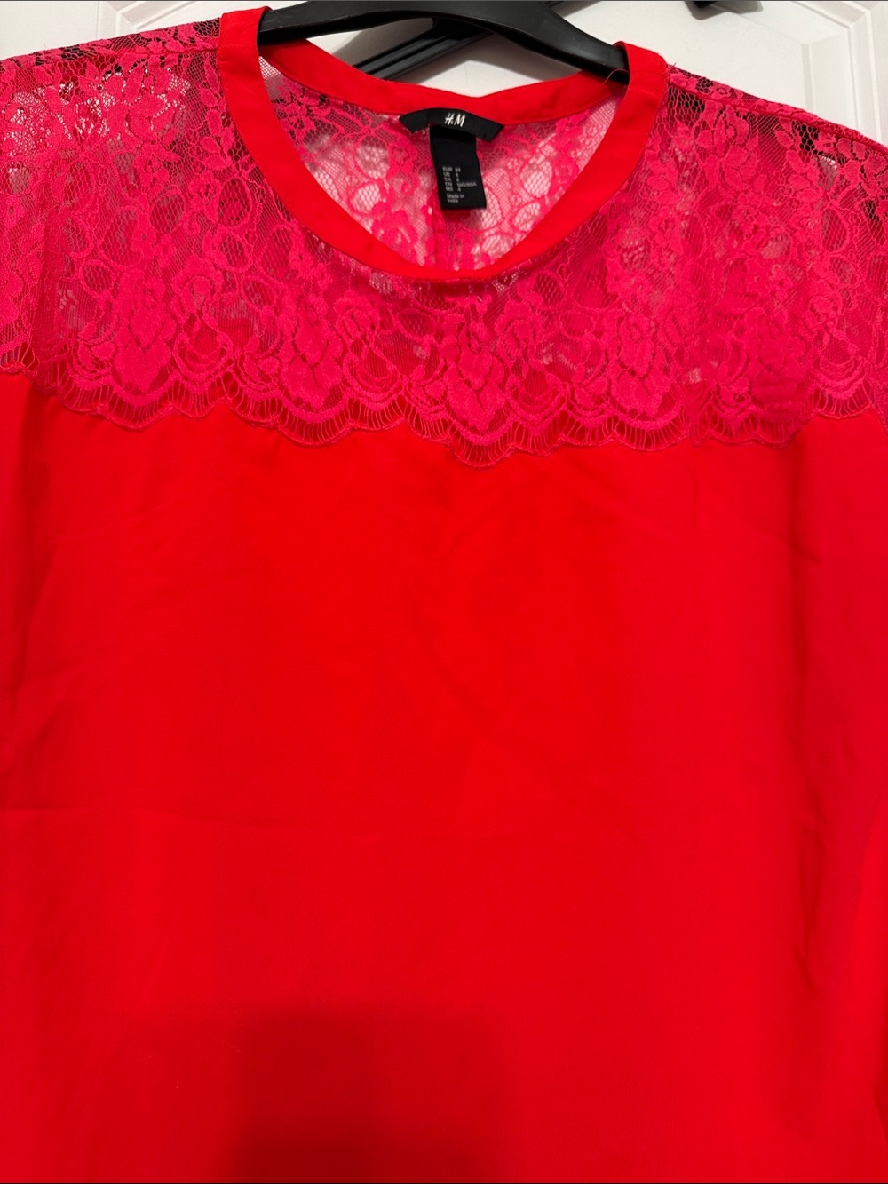 H&M Bright Red Lace Yoke Short Sleeve Blouse - Picture 3 of 3